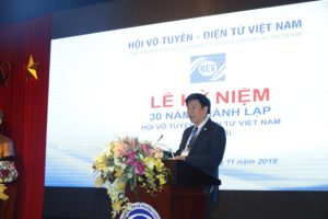 Chủ tịch Nguyễn Ngọc Bình đọc diễn văn tại lễ kỷ niệm